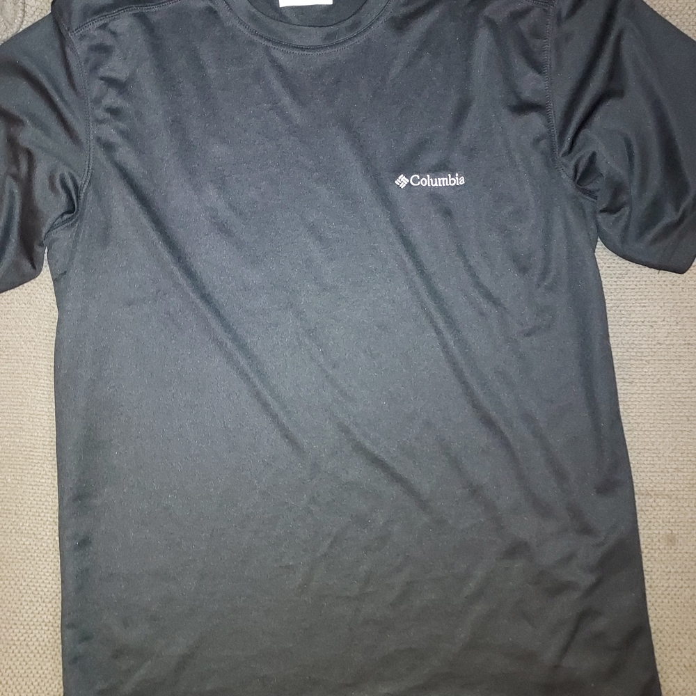 Columbia Black Short Sleeve Tee